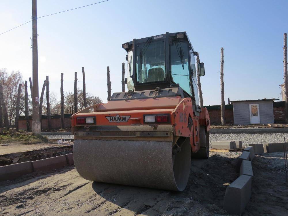 Промёрзший грунт тормозит ремонт дорог в Бердске