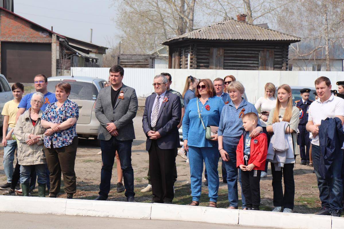 Жители ул. Озерной отметили День Победы в Соседском центре в Бердске