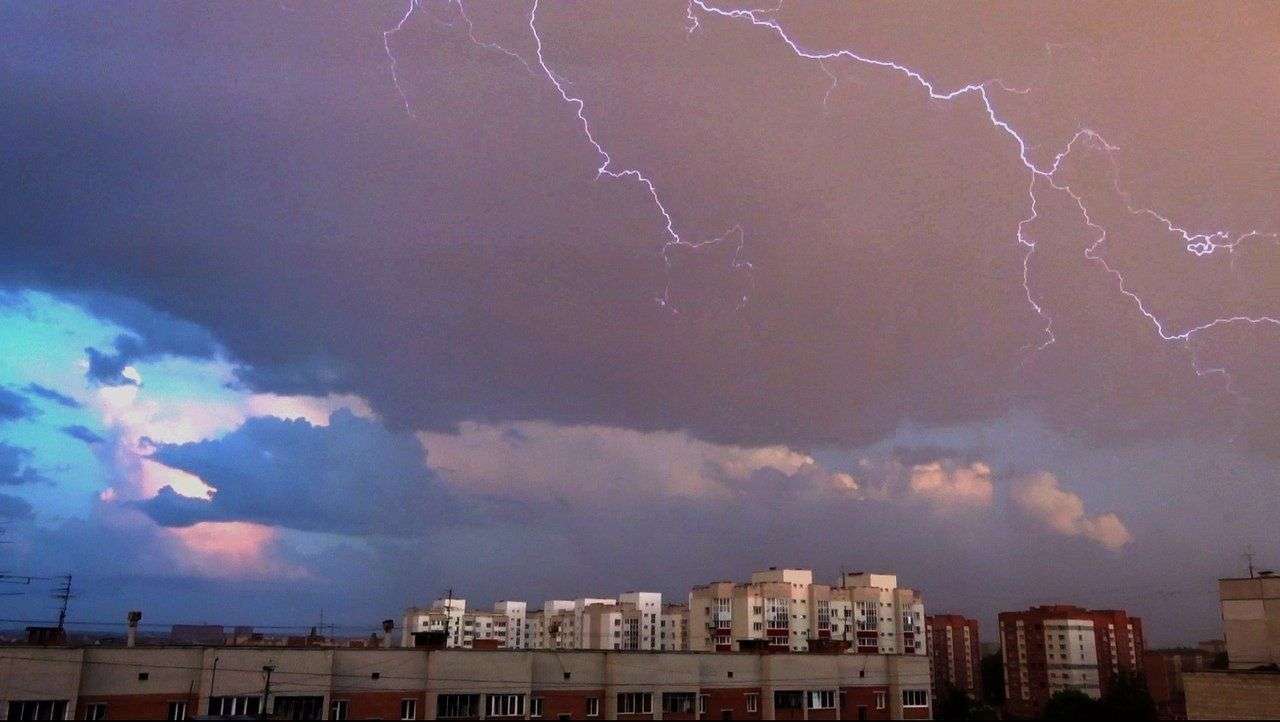 Грозы, град, шквалистый ветер ожидаются в Новосибирской области 26 июня