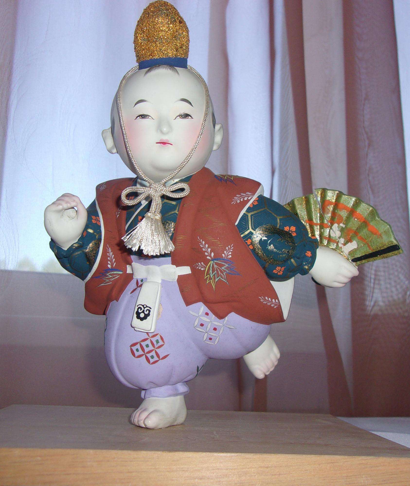 Весь июнь выставка частной коллекции «Мир японской куклы» гостит в Бердске