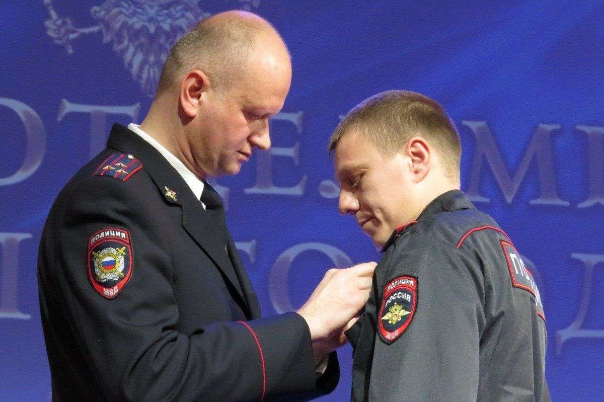 За добросовестную службу наградили сотрудников и ветеранов МВД в Бердске