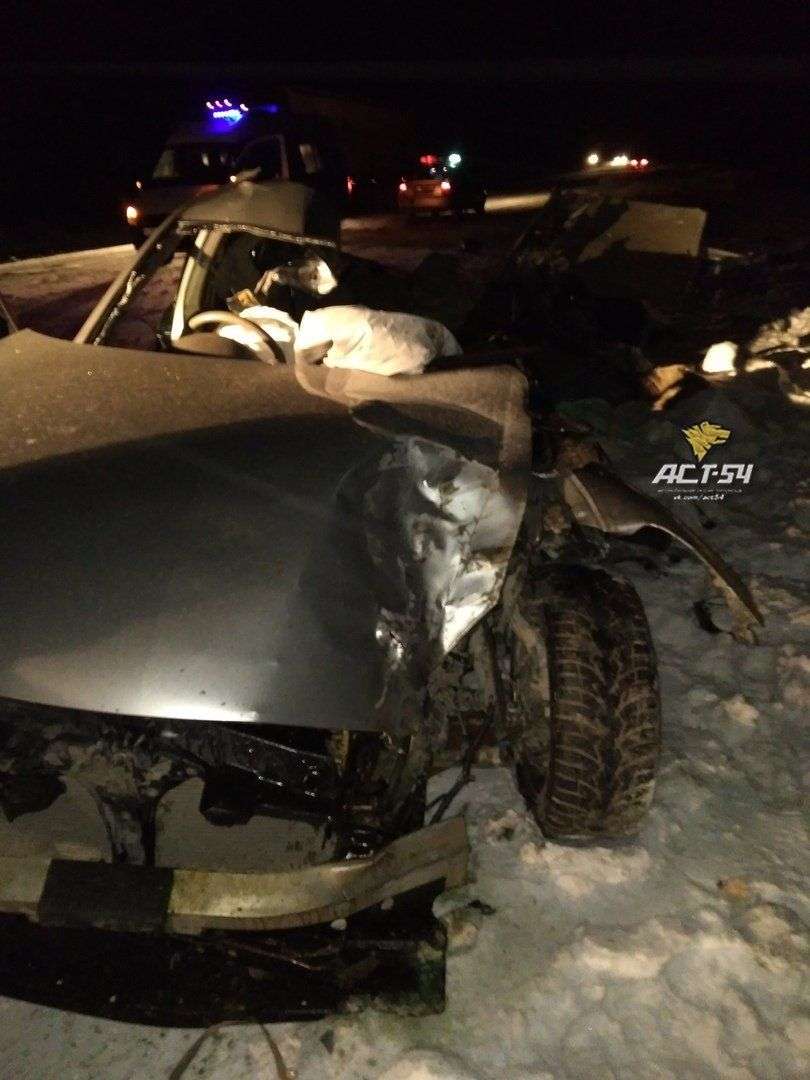 18-летняя пассажирка «Ниссана» погибла в лобовом столкновении с КамАЗом