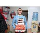 В прошлом году сотрудники МУП "КБУ" Бердска сложились деньгами и привезли три коробки шоколадных яиц