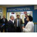Поликлинику посетил вице-губернатор Юрий Петухов и министр здравоохранения Константин Хальзов