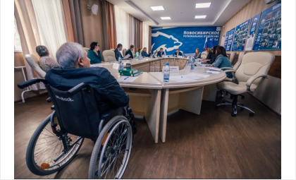 В Новосибирске обсудили проблему доступности такси для инвалидов