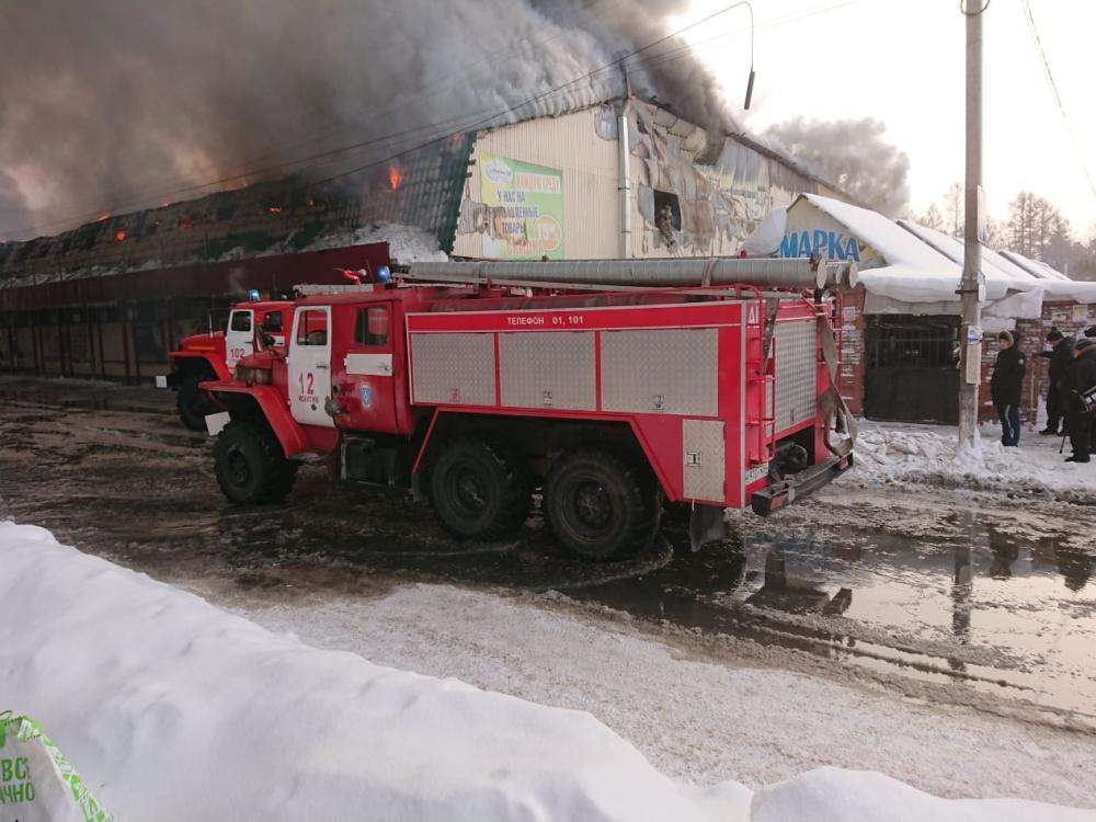 Погода на завтра искитим в искитиме. Искитим пожар на Центральном рынке. Пожарная часть Искитим. Пожарный поезд Искитим. Пожарные Искитима.