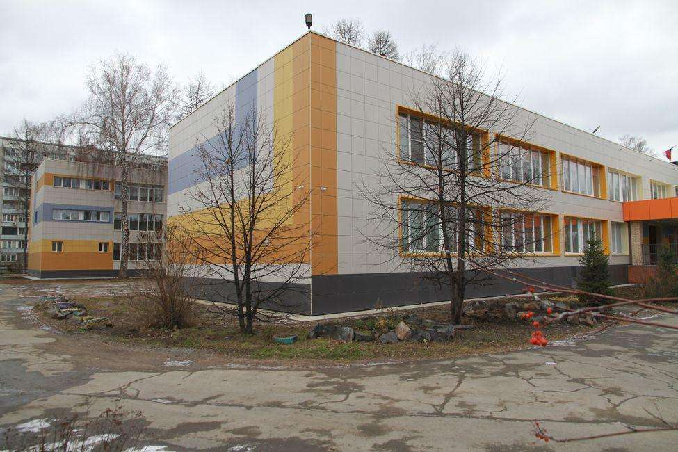 Школа 16 новосибирск. Школа 86 Новосибирск. Школа 86 Новосибирск 2020. Фасады 36 школа Новосибирск. Фасад школы.