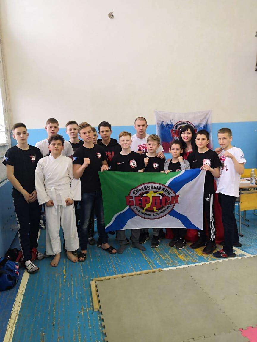 Дню Победы в Бердске посвятили турнир по рукопашному бою