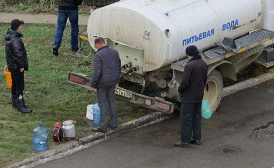 Из-за замены задвижки отключат всю воду в районе комбината «Гигант» в Бердске