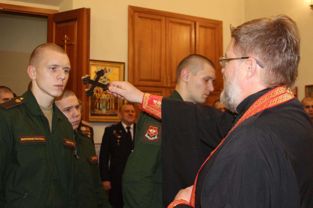 В часовне Дома офицеров Новосибирского гарнизона прошел молебен в честь юбилея храма