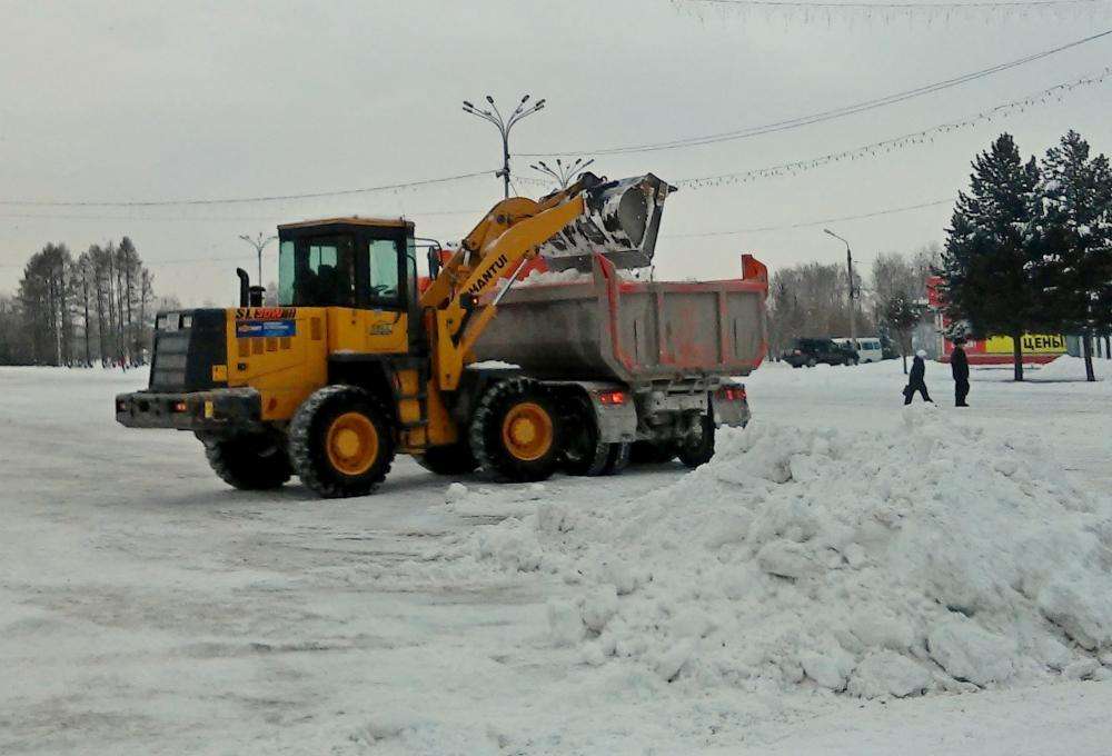 Угроза потопа: 130 тыс. кубометров снега вывезут из Бердска 