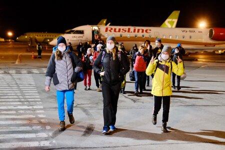 Новосибирские дети-спортсмены, застрявшие в Киргизии из-за коронавируса, прилетели домой
