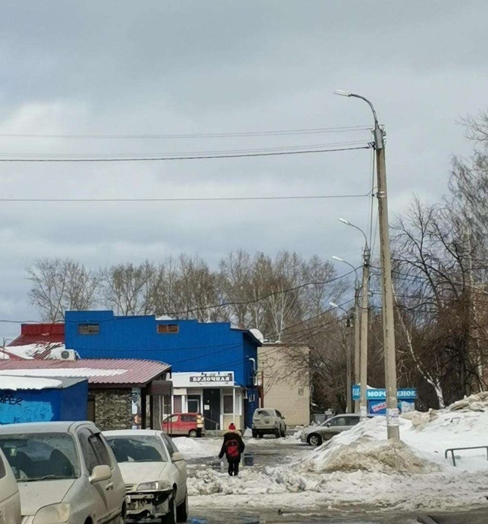 Бердск топит: дороги скрыты под снежной кашей и лужами 