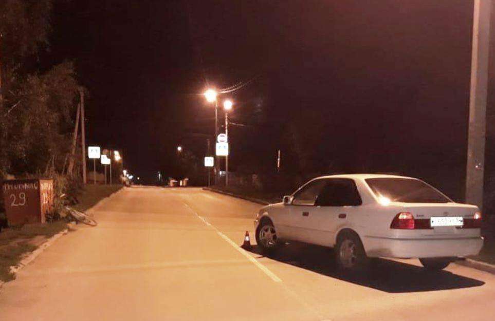 Велосипедист врезался в «Тойоту» в Бердске и сбежал с места ДТП