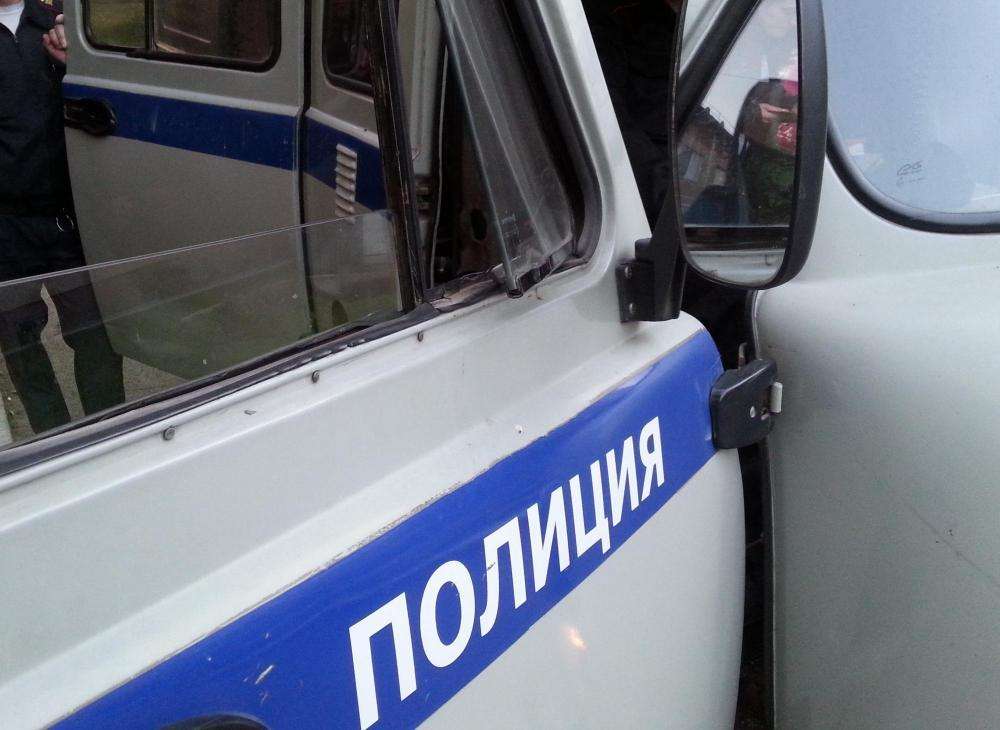 За взятку задержан следователь МВД в Новосибирске: деньги ему передали в салоне красоты