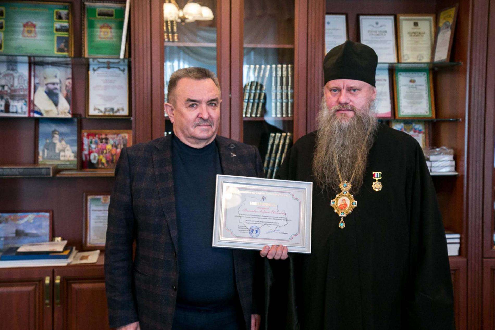 Награду «Общественное признание» вручили главе Искитимской епархии