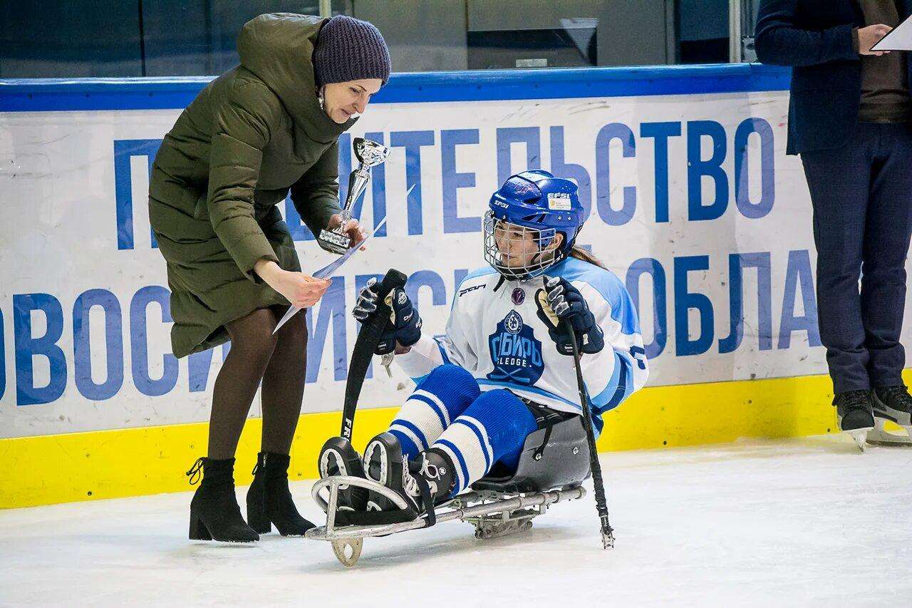 «Шайбу! Шайбу!» - напряженным и захватывающим был турнир по следж-хоккею в Бердске