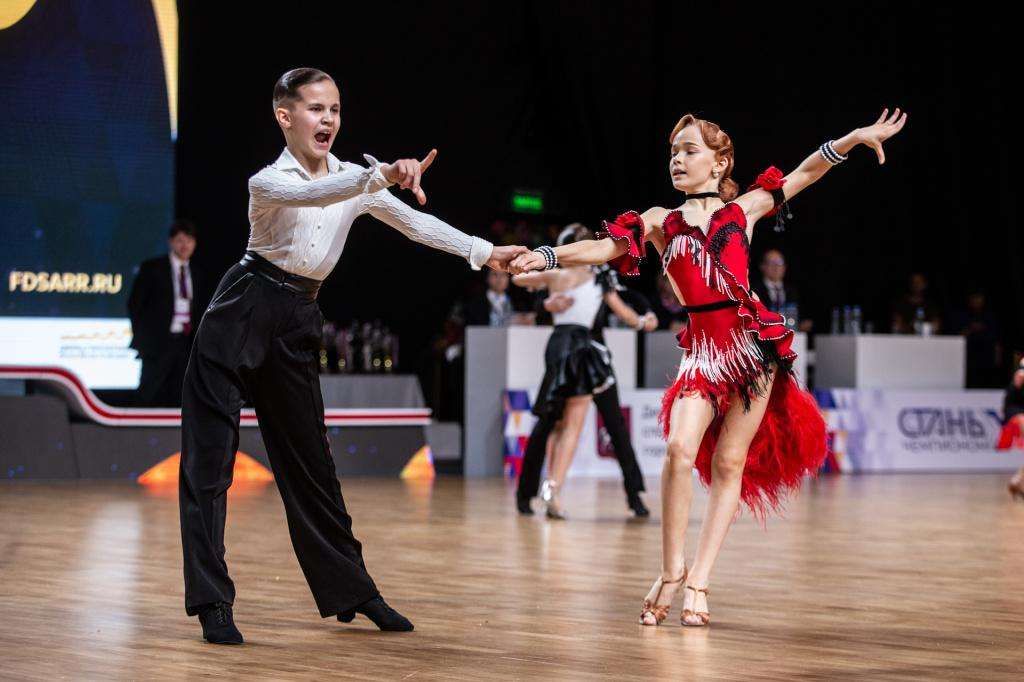 Юные танцоры из Бердска получили гран-при чемпионата и первенства России