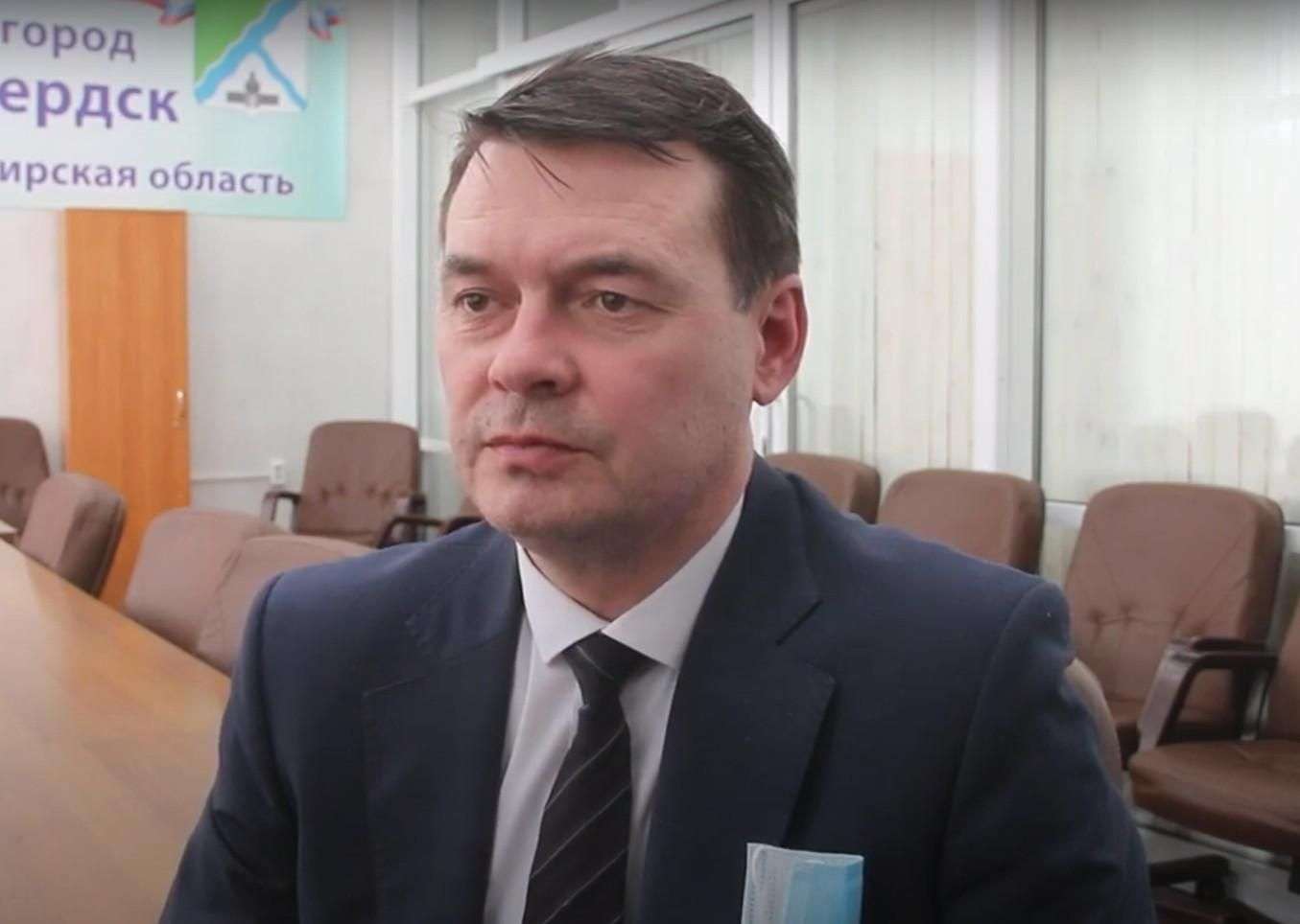 Вице-мэр Бердска Захаров: не хватает техники для очистки улиц от снега, следующей зимой будет легче