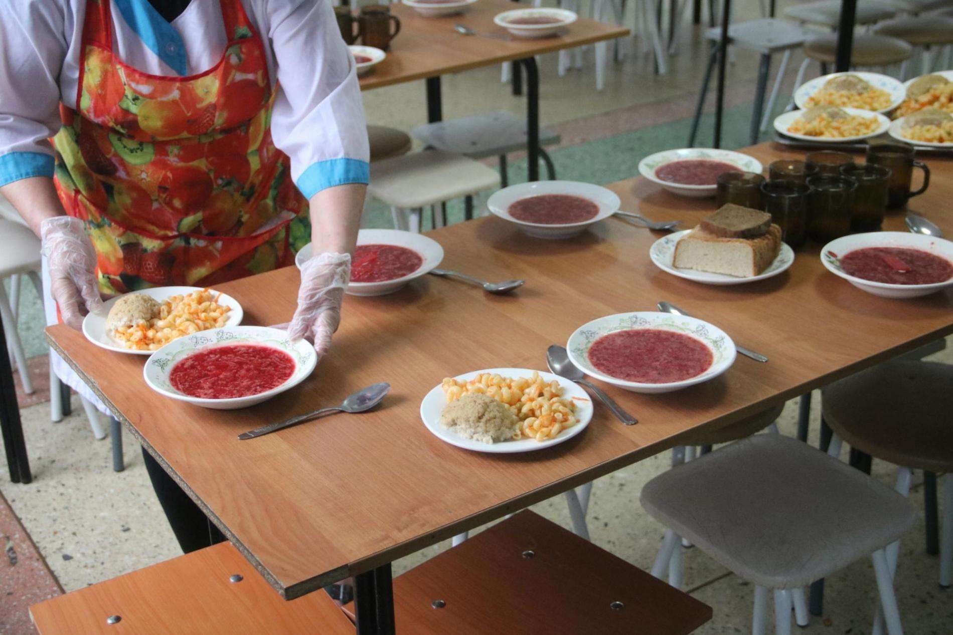 Качество горячего питания в школах Бердска проверяет комиссия