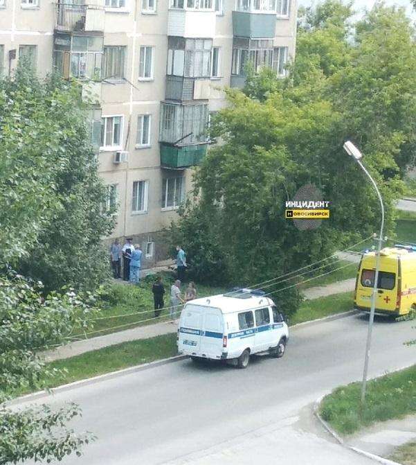 Женщина выпала из окна пятого этажа в Советском районе 