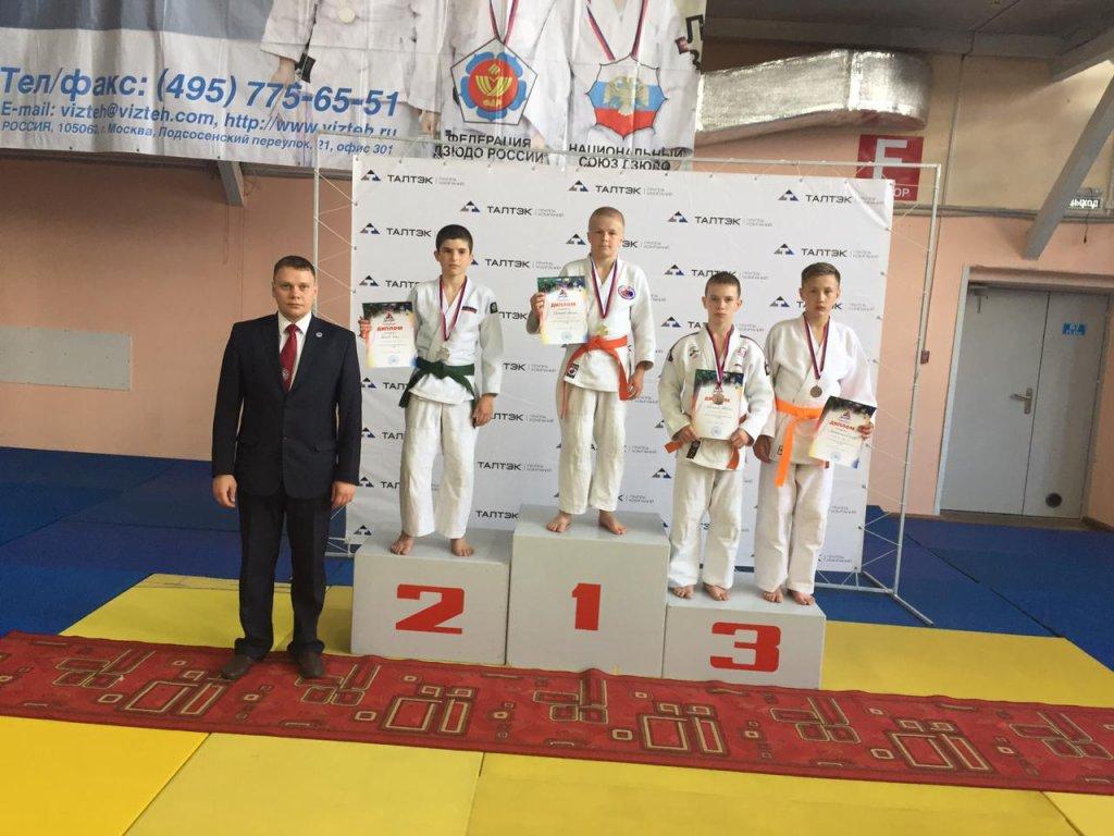 Юноши из Бердска завоевали медали по дзюдо в Барнауле
