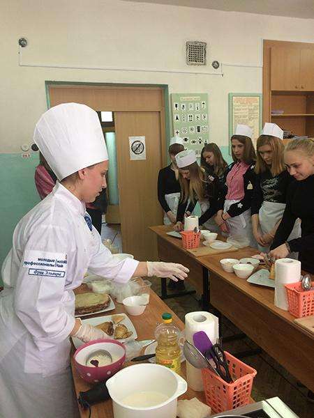 Кондитерами и поварами хотят стать выпускники 9-х классов Бердска