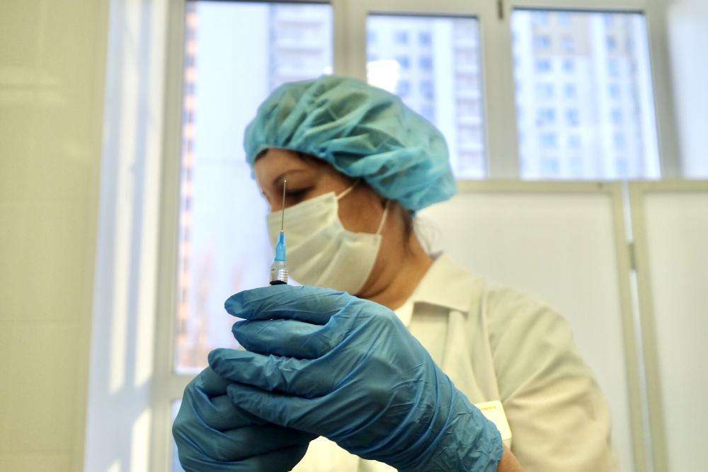 В Новосибирскую область поступило еще 22 800 доз вакцины против коронавируса