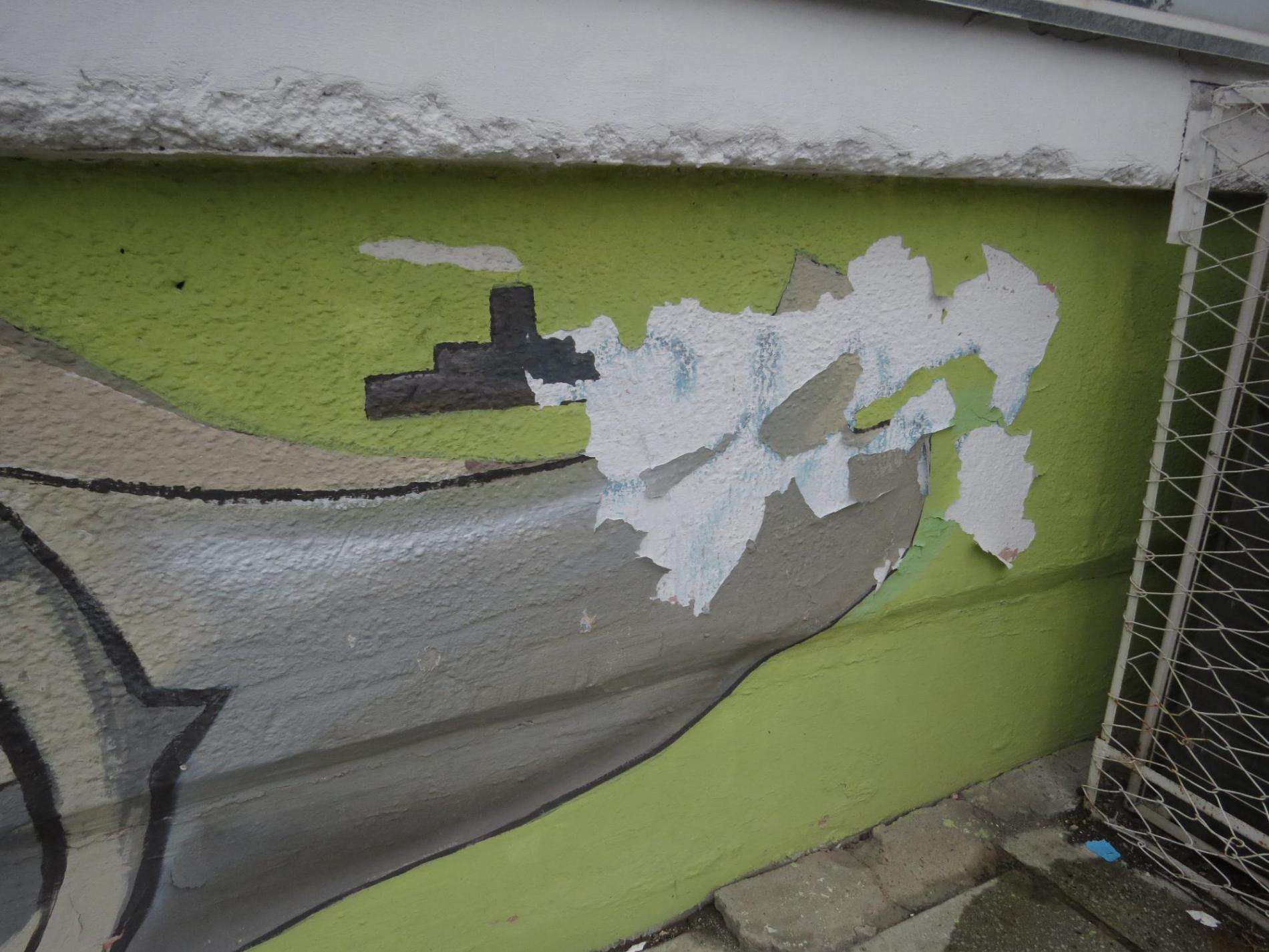 Облупившееся «историческое граффити» на музее Бердска отреставрируют в этом месяце