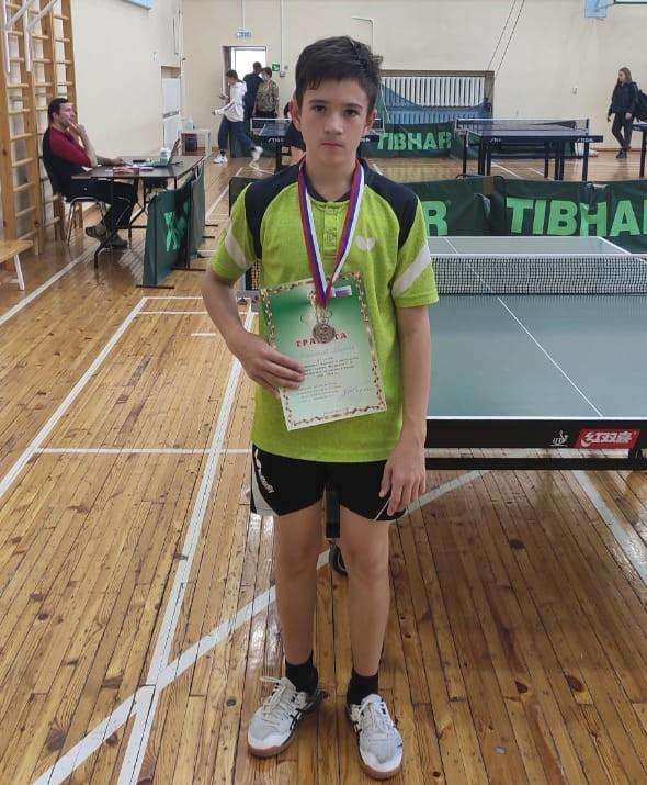  Второе место в турнире во настольному теннису занял бердчанин Кирилл Коротков