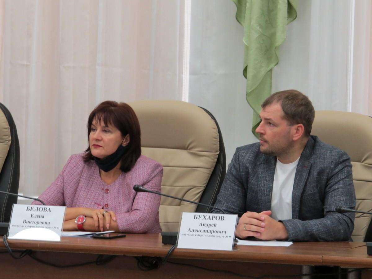 Искры между депутатами спикер горсовета Бердска объяснил «притиранием коллектива» 