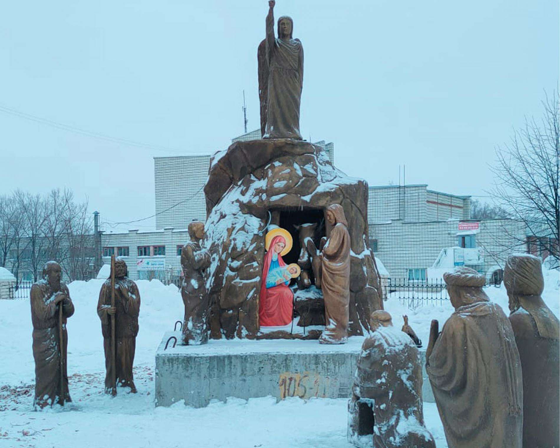 Скульптор из Бердска создал композицию "Рождество" для храма в Тогучине