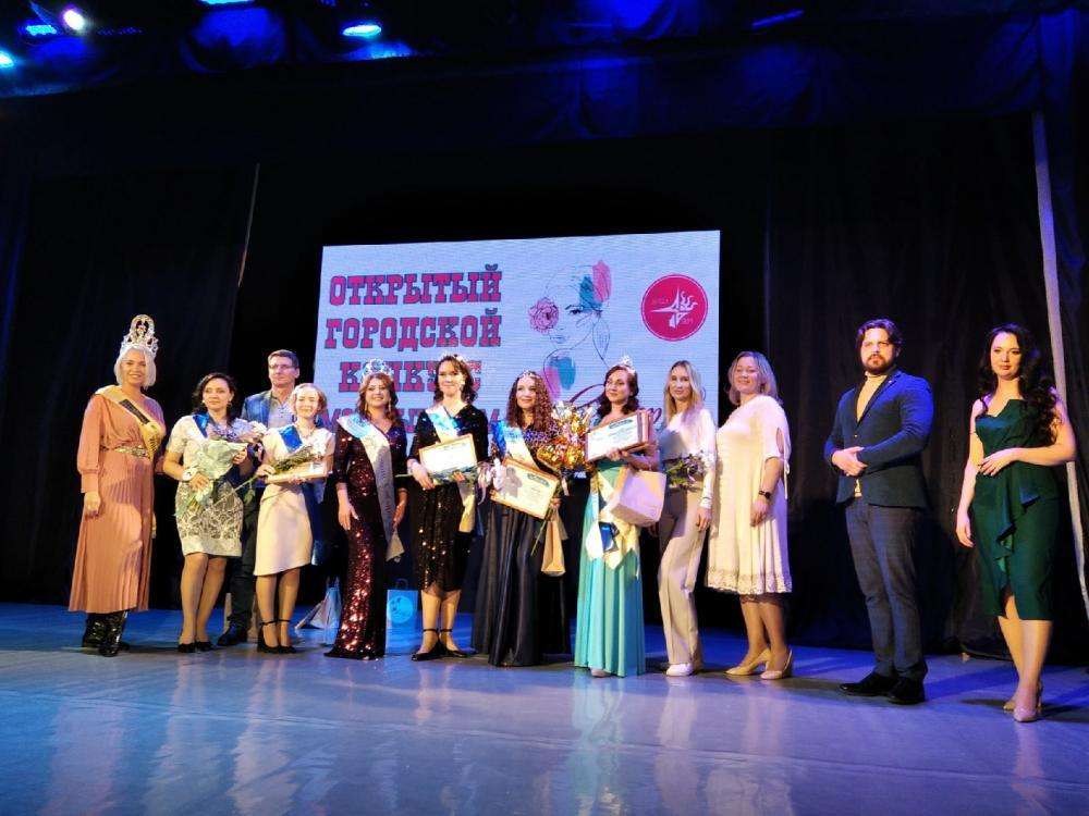 “Каждая мама — супер”: как проходил конкурс “Супермама” в Бердске