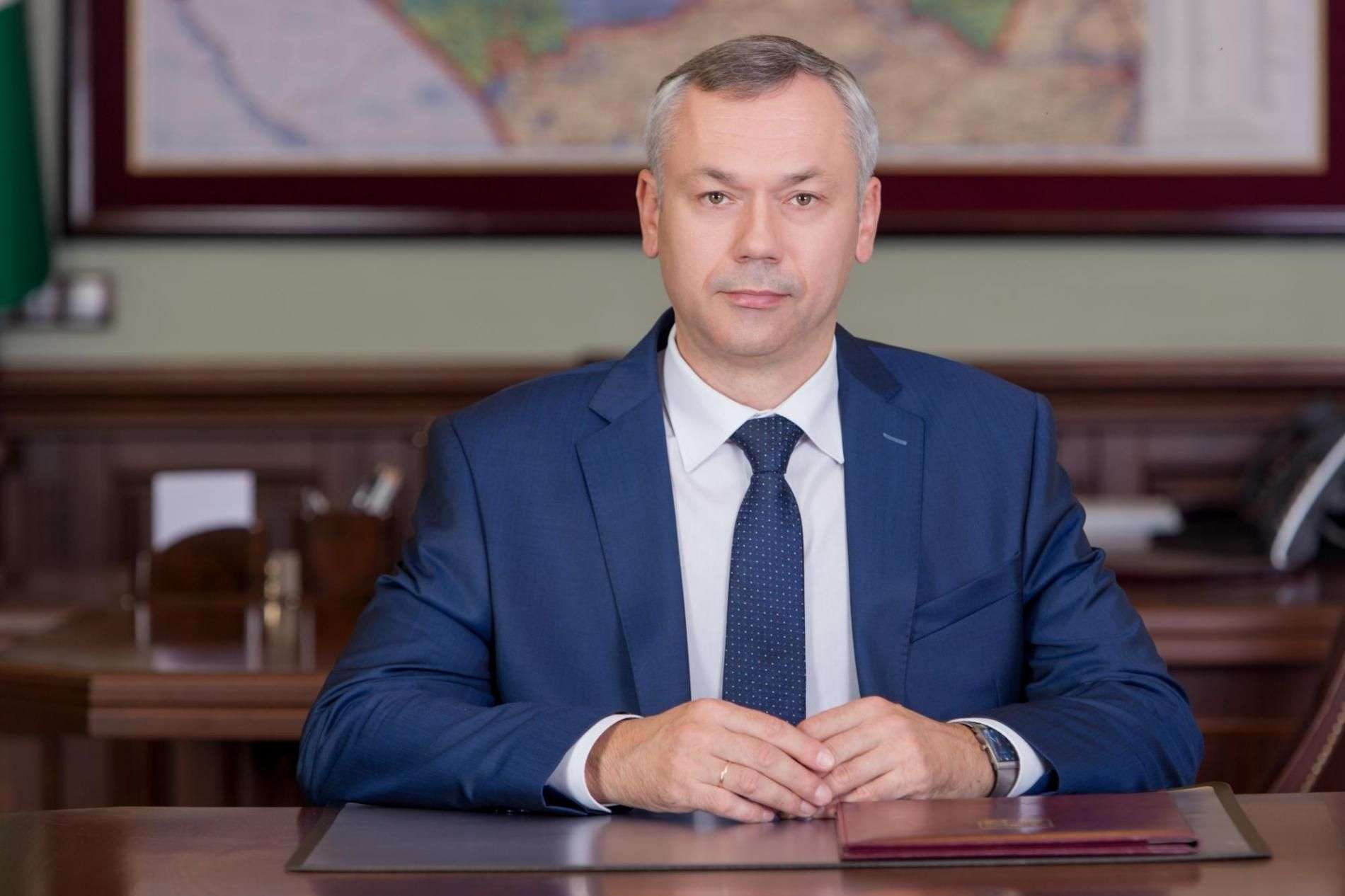 Власть региона поздравляет жителей Бердска с Новым 2022 годом