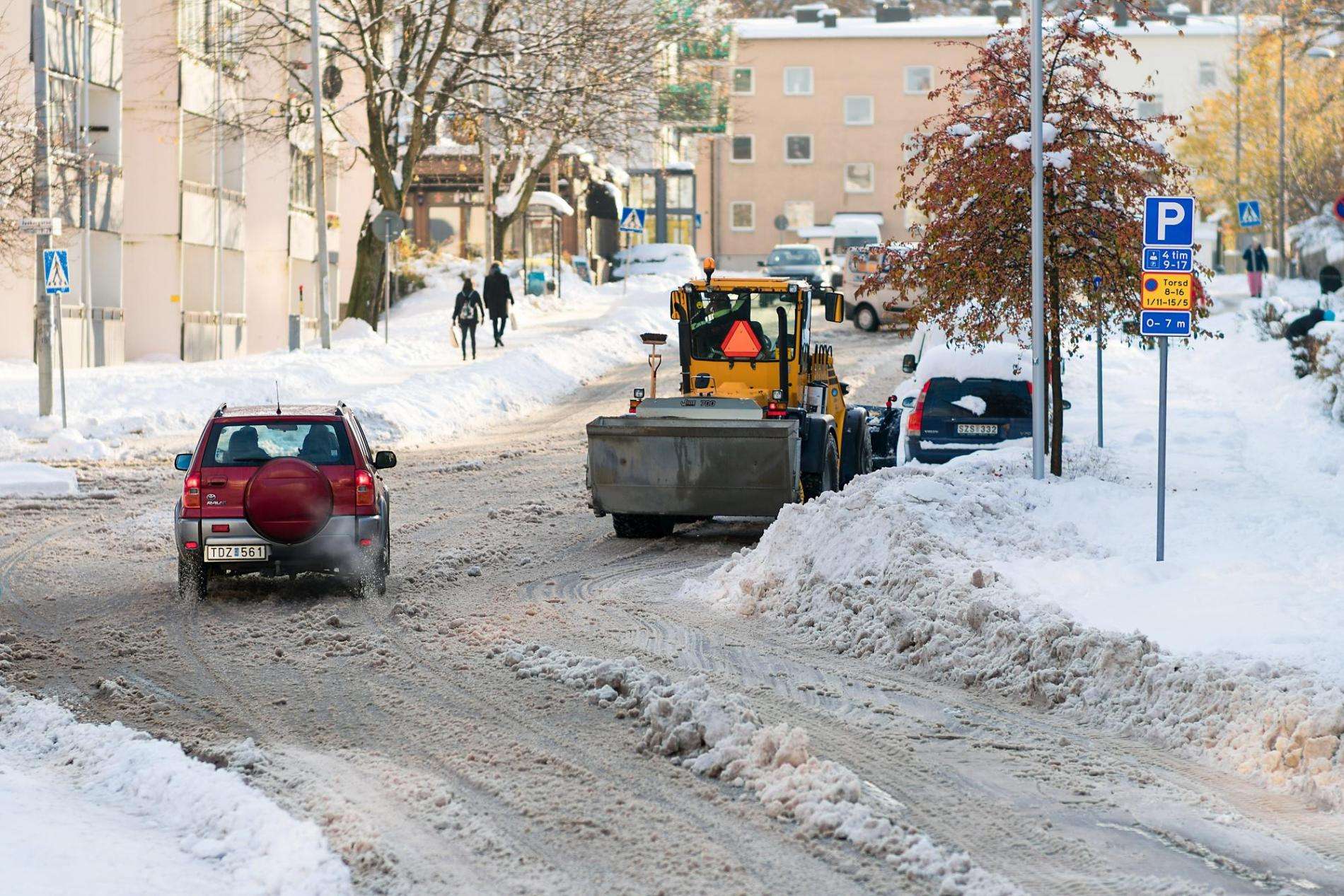 Некачественная уборка снега в Петербурге: обыски и уголовные дела 
