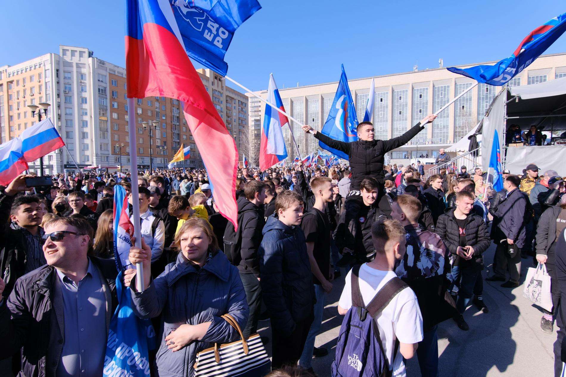 «ZаРОССИЮ» на единой патриотической волне: в Новосибирской области прошел музыкальный марафон