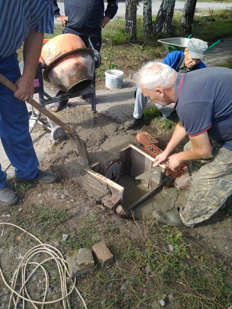 На грант мэрии Бердска обустроен оголовок водоотводной трубы на ул.Радищева