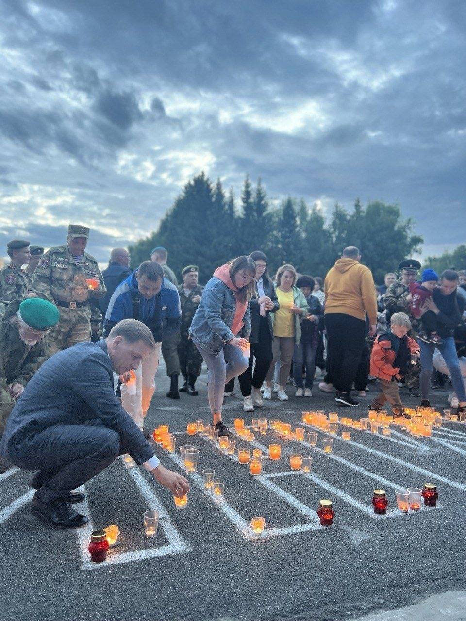 Бердск зажег свечи памяти 22 июня – день памяти и скорби