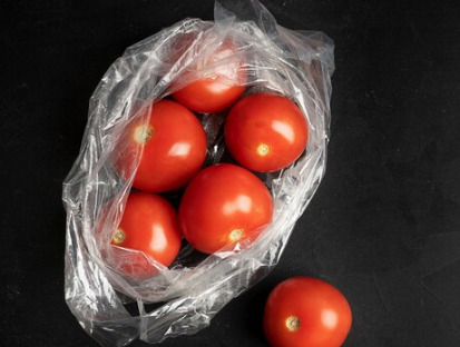 Рецепт малосольных помидоров с чесноком и зеленью