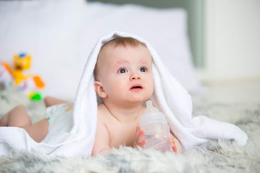 Срыгивание у младенца и причины этого явления