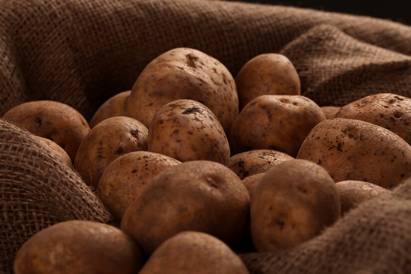 Что сделать в погребе, чтобы картошка не прорастала?