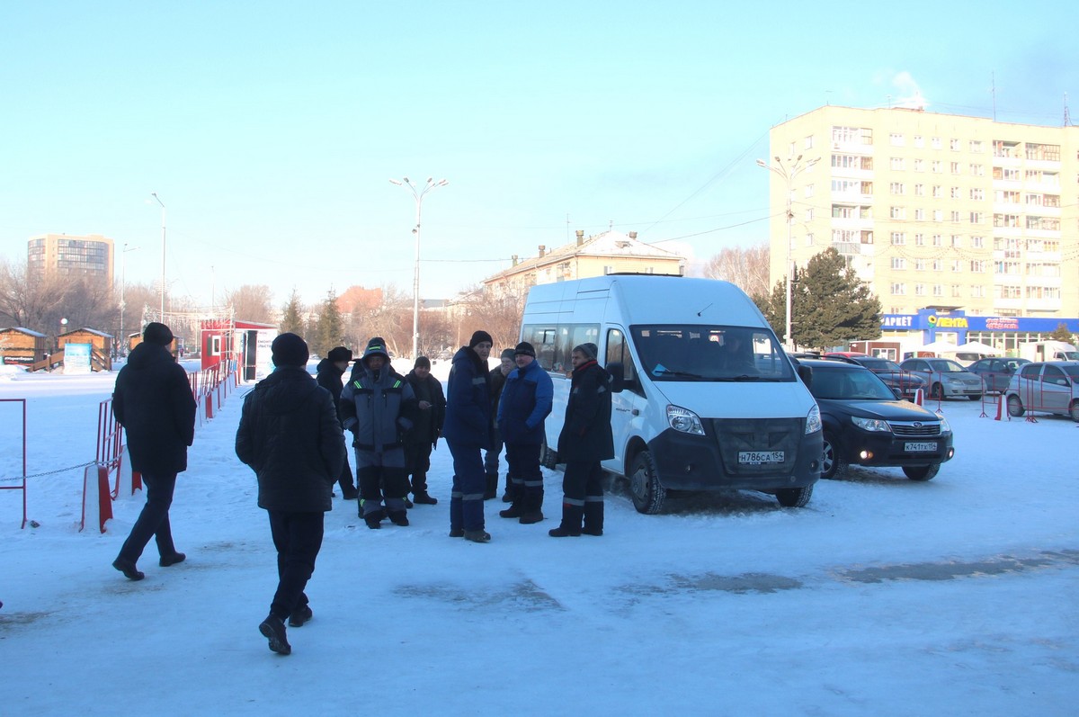 Восемь УК Бердска помогают Новосибирску восстановить тепло после аварии на  теплотрассе | 18.01.2024 | Бердск - БезФормата