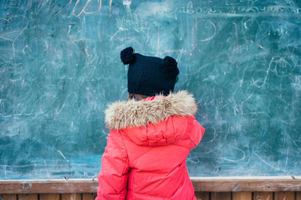 Дети учатся в Сибири даже в суровые морозы