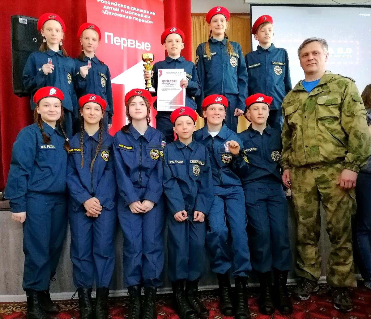 Две команды лицея №6 победили в военно-спортивной игре «Зарница 2.0» в Бердске