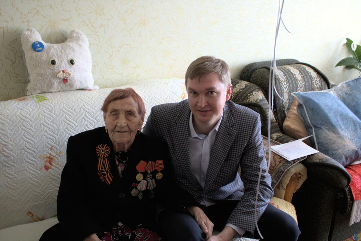 С 95-летием президент Путин поздравил старожила Бердска Александру Чубыкину
