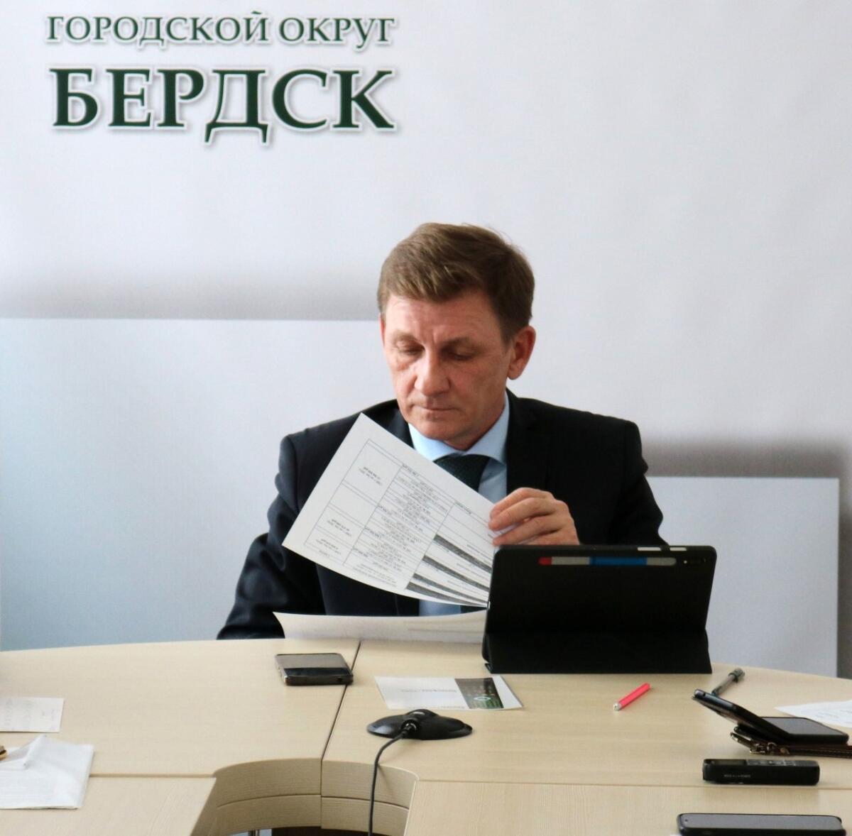 Оценку главе Бердска по итогам первого года работы 18 апреля поставят депутаты