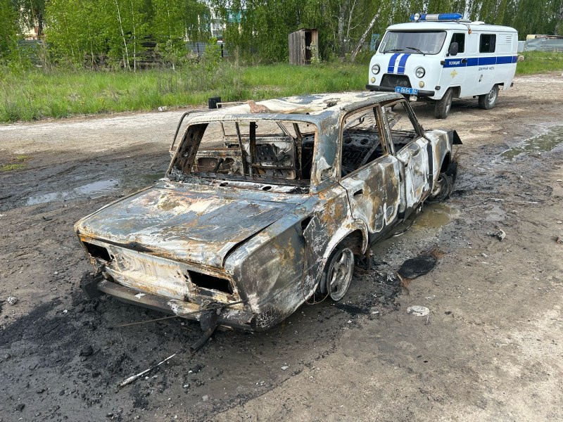 Машина выгорела полностью