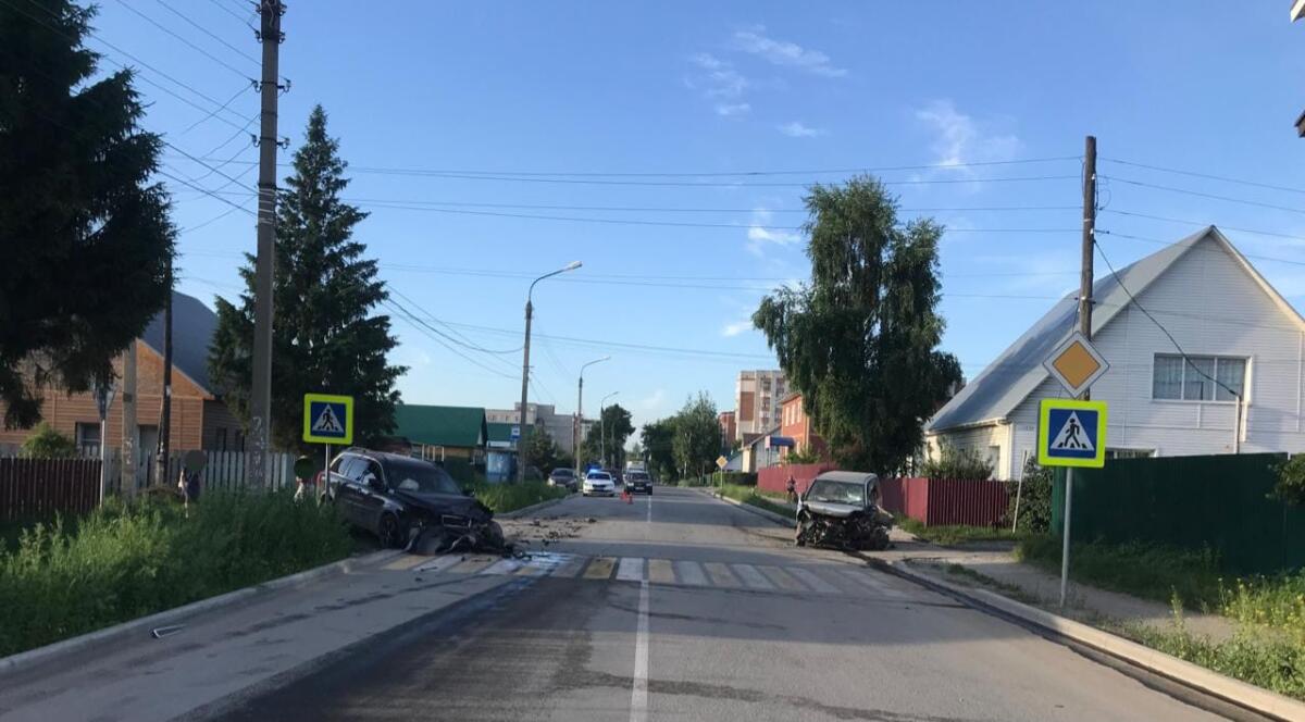 В лобовом ДТП у военкомата в Бердске пострадал водитель «Тойоты»