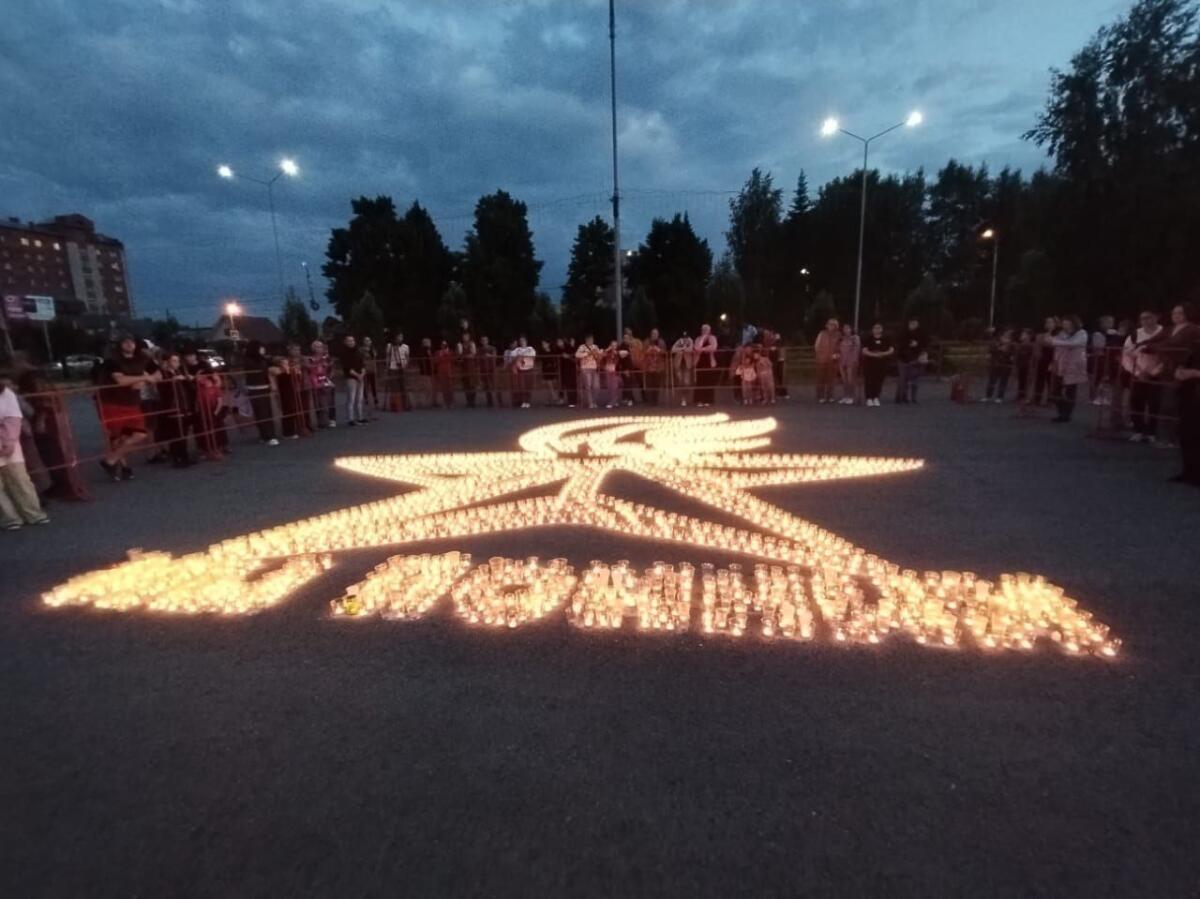 «Мы помним». Бердчане приняли участие в акции «Свеча памяти» в преддверии Дня памяти и скорби