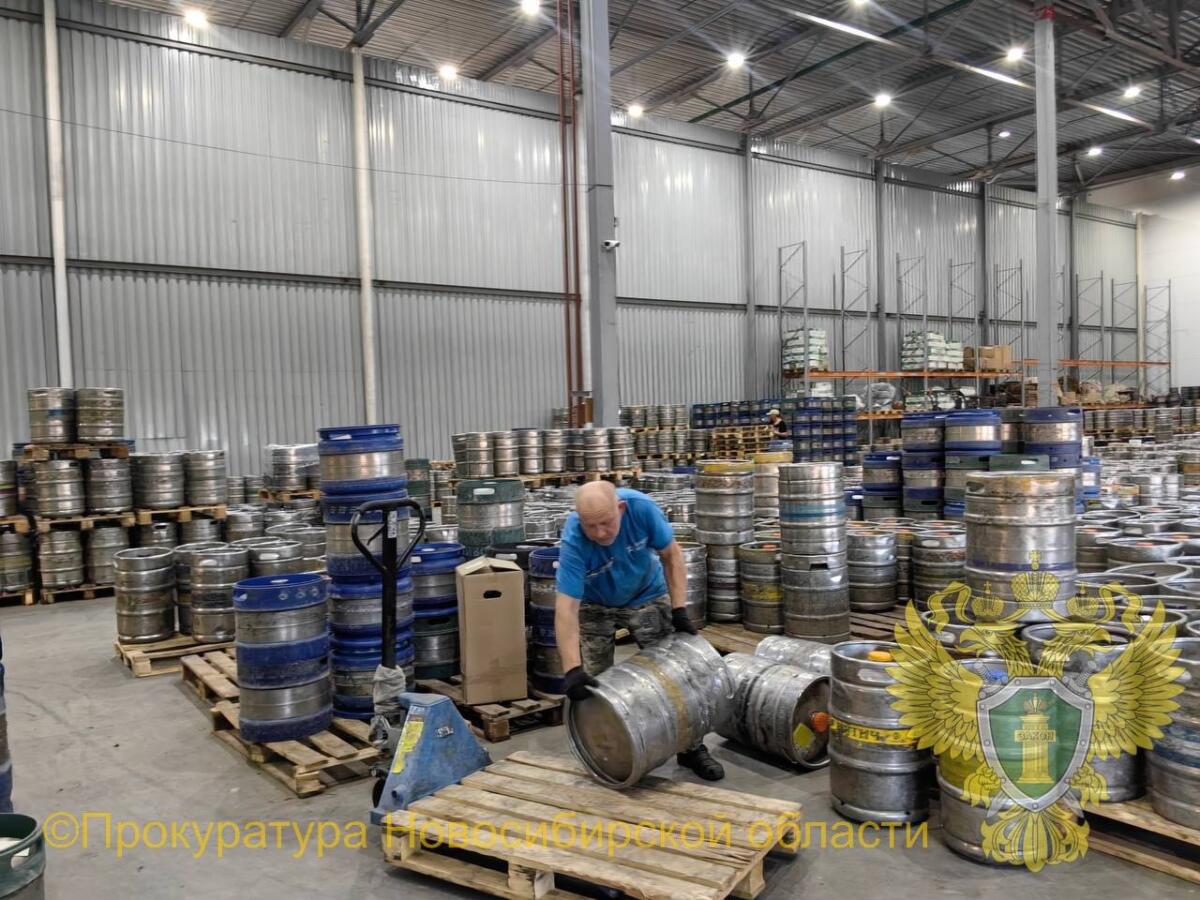 25 тонн контрафактного пива изъято в Новосибирске – снято видео